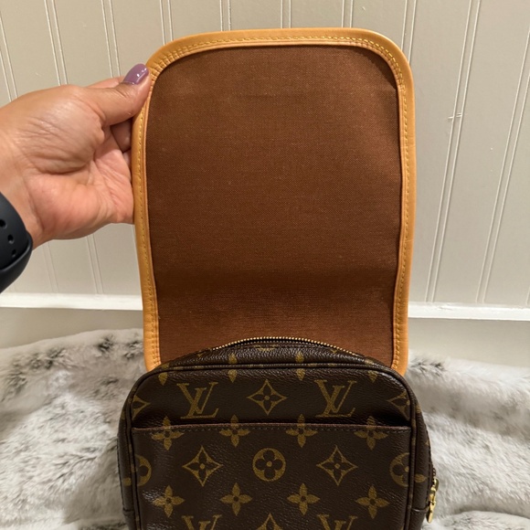 Louis Vuitton Monogram Bosphore Bum Bag Fanny Pack Belt Bag.   P0007 - Picture 6 of 14